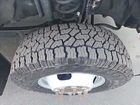 Used 2020 Ford F350 XL w/ Power Equipment Group image 4