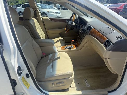 Used 2005 Lexus ES 330 FWD image 14