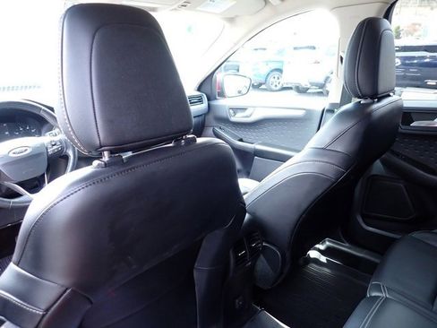 Used 2020 Ford Escape SEL image 18