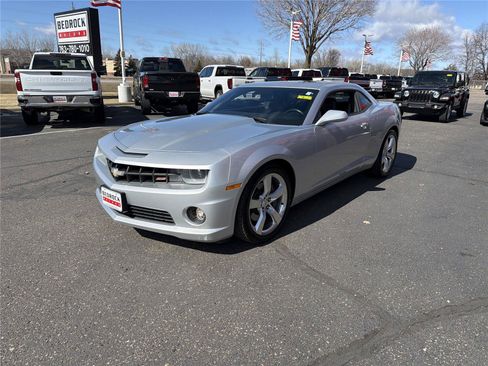 Used 2010 Chevrolet Camaro SS w/ RS Package RWD image 3