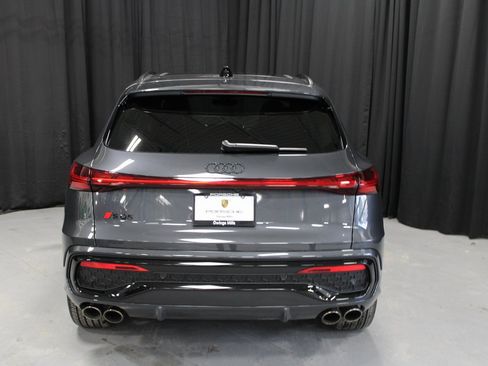 Used 2025 Audi SQ5 Prestige image 10