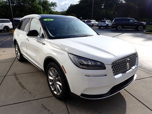 Used 2022 Lincoln Corsair AWD w/ Premium Package image 8