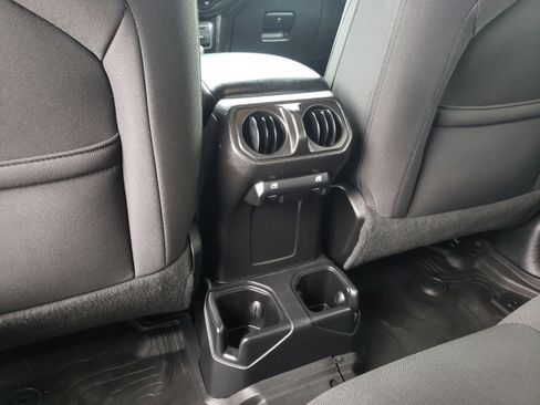 Used 2021 Jeep Gladiator Sport image 21