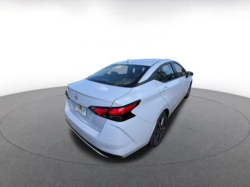 Used 2025 Nissan Versa SV image 7