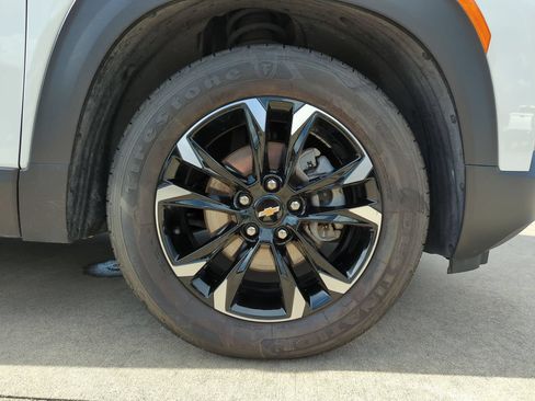 Used 2023 Chevrolet TrailBlazer LT w/ Convenience Package FWD image 26