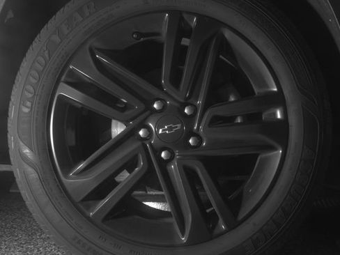 Used 2025 Chevrolet Trax ACTIV w/ Sunroof Package FWD image 11