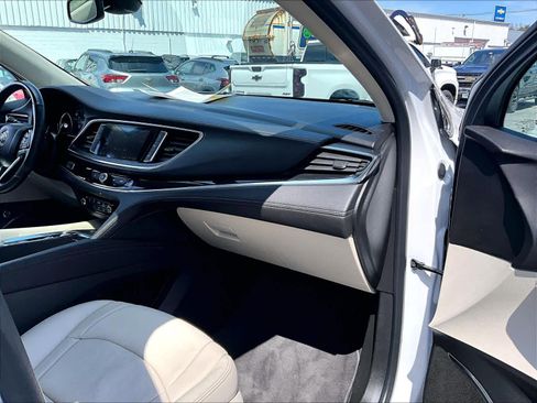 Used 2023 Buick Enclave Essence w/ Experience Buick Package image 13