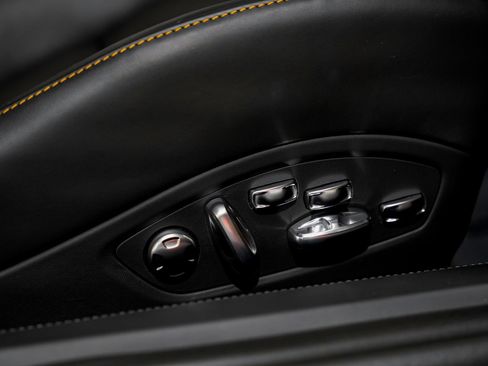 Used 2018 Porsche 911 Turbo S AWD/4WD image 37