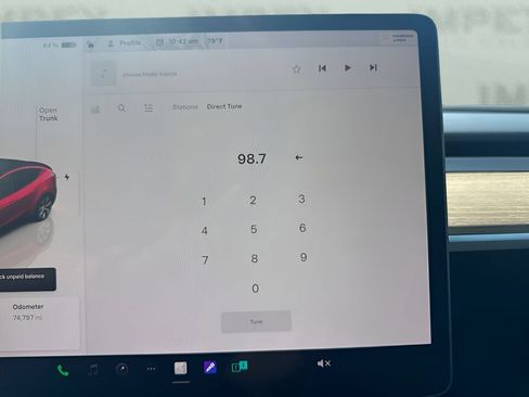 Used 2024 Tesla Model Y Long Range AWD/4WD image 14