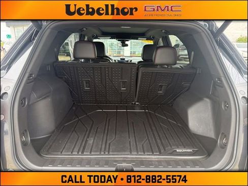 Used 2022 Chevrolet Equinox RS w/ RS Leather Package FWD image 9