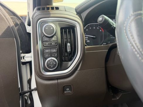 Used 2019 GMC Sierra 1500 SLT w/ SLT Premium Plus Package AWD/4WD image 29