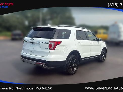 Used 2016 Ford Explorer XLT w/ Equipment Group 202A AWD/4WD image 5