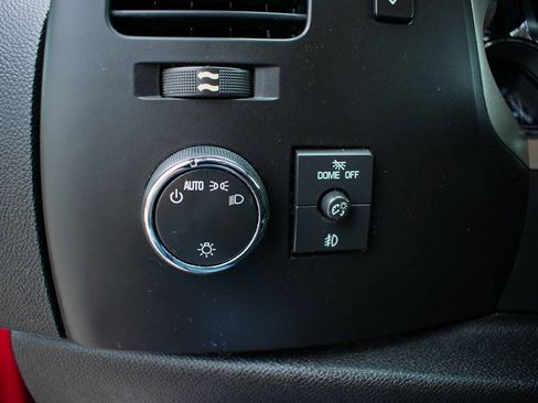 Used 2013 Chevrolet Silverado 1500 LT RWD image 18