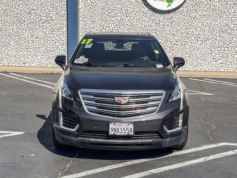 Used 2017 Cadillac XT5 Luxury w/ Driver Awareness Package image 6