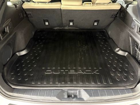 Used 2024 Subaru Outback Limited image 39