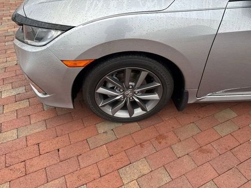 Used 2019 Honda Civic EX image 10