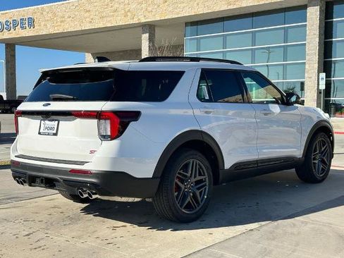 New 2026 Ford Explorer ST w/ Sun And Sound Package image 18