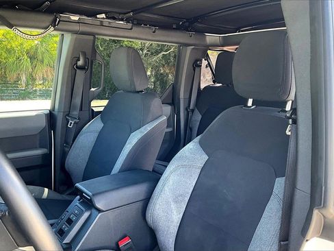 Used 2023 Ford Bronco Big Bend w/ Sasquatch Package image 20