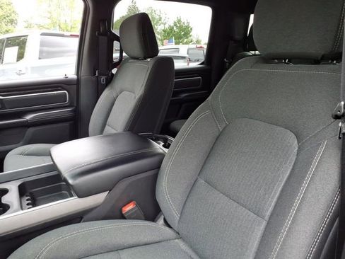 Used 2019 RAM 1500 Big Horn AWD/4WD image 17