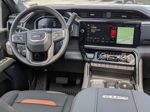 New 2026 GMC Sierra 2500 AT4 w/ AT4 Premium Plus Package AWD/4WD image 5