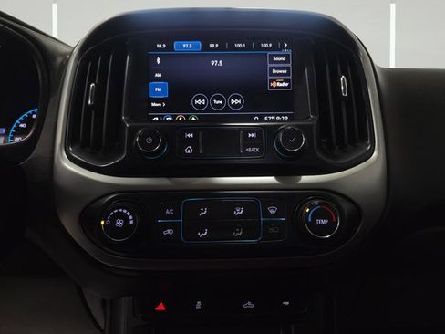 Used 2020 Chevrolet Colorado LT AWD/4WD image 16