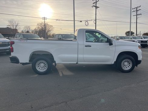 Used 2022 Chevrolet Silverado 1500 W/T w/ WT Value Package image 6