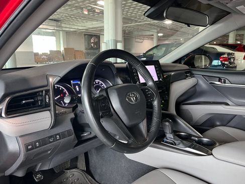 Used 2023 Toyota Camry SE FWD image 15