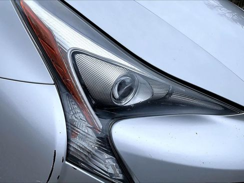 Used 2016 Toyota Prius Two image 27