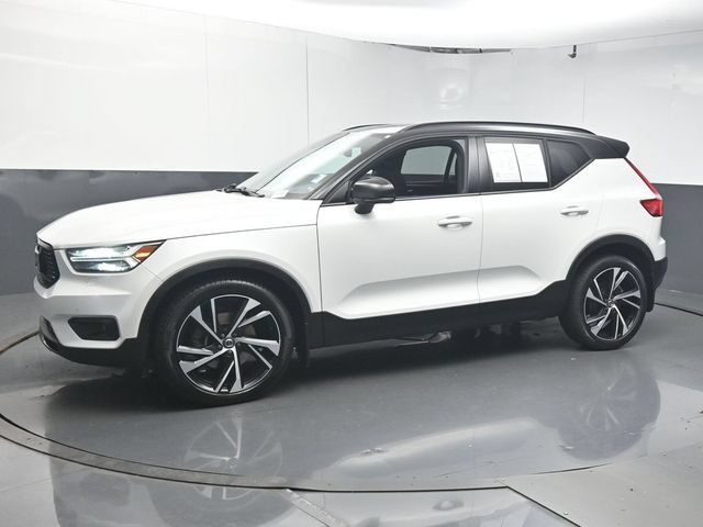 Used 2020 Volvo XC40 T5 R-Design w/ Protection Package AWD/4WD image 4