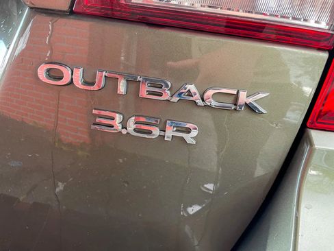 Used 2017 Subaru Outback 3.6R Touring w/ Popular Package #5A image 44