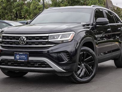 Certified 2022 Volkswagen Atlas Cross Sport SE w/ Black Wheel Package
