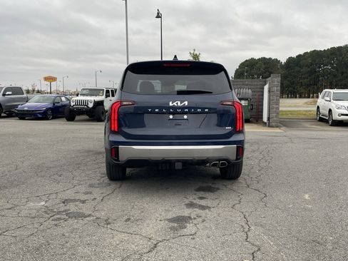 New 2025 Kia Telluride S image 6