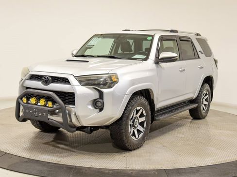 Used 2018 Toyota 4Runner TRD Off-Road Premium image 3