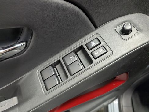 Used 2025 Nissan Frontier PRO-4X w/ Pro Convenience Package image 14