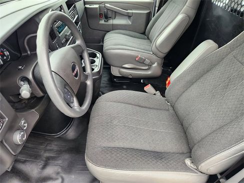 Used 2024 GMC Savana 2500 w/ Driver Convenience Package image 13