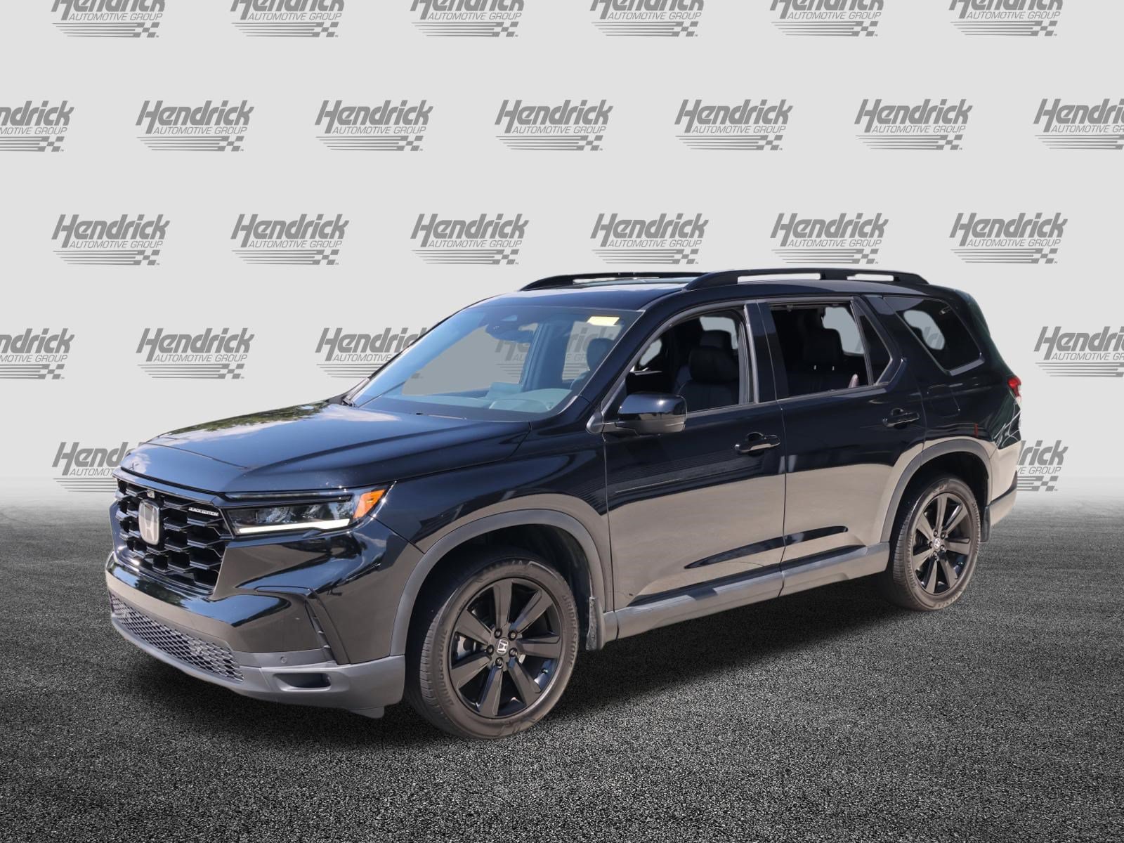 Used 2025 Honda Pilot Black Edition image 5