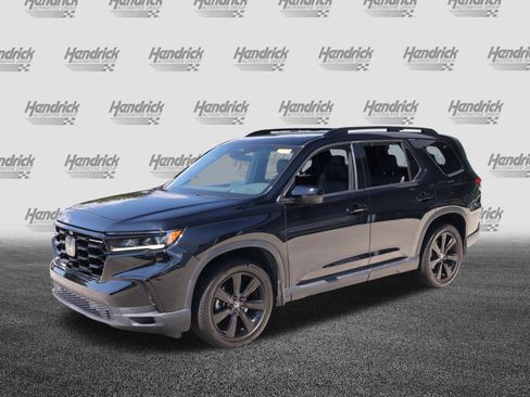 Used 2025 Honda Pilot Black Edition image 5