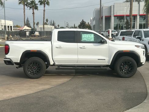 New 2026 GMC Canyon Elevation image 3