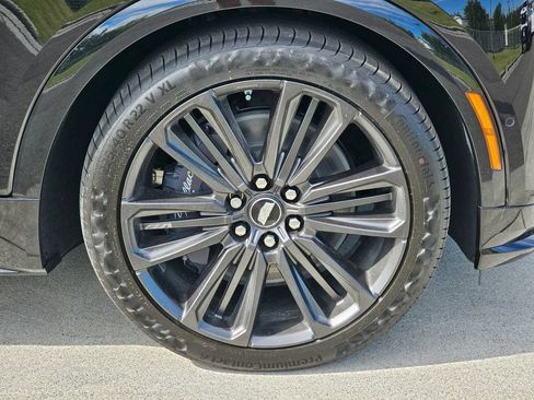 New 2026 Cadillac Lyriq V AWD/4WD image 9