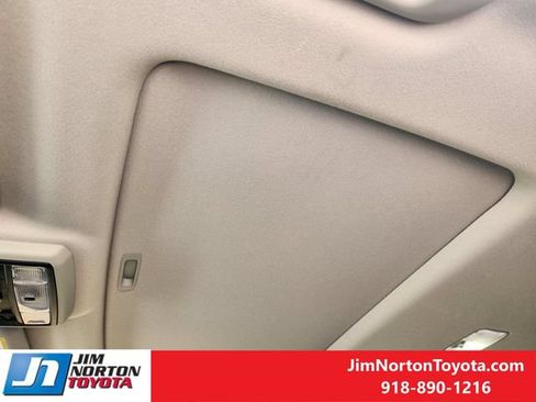 Used 2024 Toyota 4Runner TRD Off-Road Premium w/ Moonroof Package AWD/4WD image 26