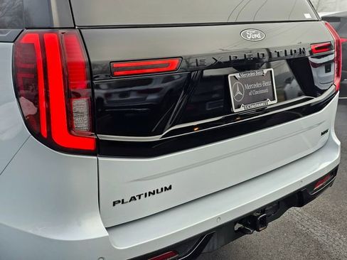 Used 2025 Ford Expedition Max Platinum w/ Stealth Appearance Package image 14