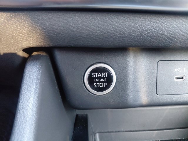 Used 2023 Nissan Rogue SV FWD image 25