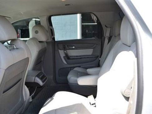 Used 2014 GMC Acadia SLT FWD image 19