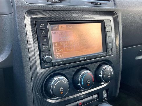 Used 2010 Dodge Challenger R/T image 22