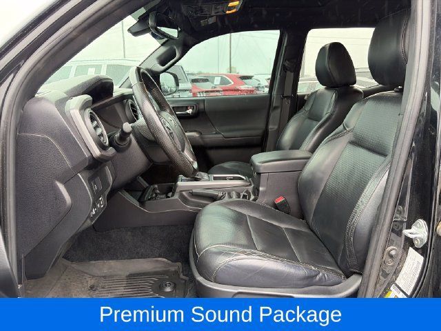 Used 2021 Toyota Tacoma TRD Off-Road w/ TRD Premium Off Road Package AWD/4WD image 14