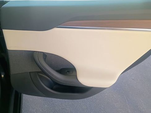 Used 2021 Tesla Model S Long Range AWD/4WD image 48