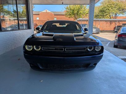 Used 2015 Dodge Challenger SXT w/ Driver Convenience Group