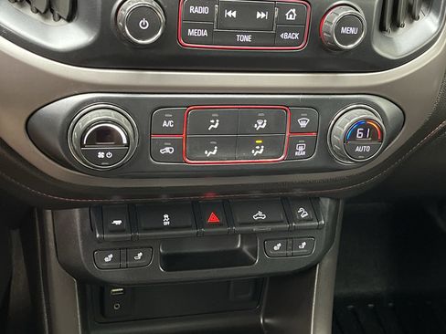 Used 2016 GMC Canyon SLE w/ All Terrain Package AWD/4WD image 21