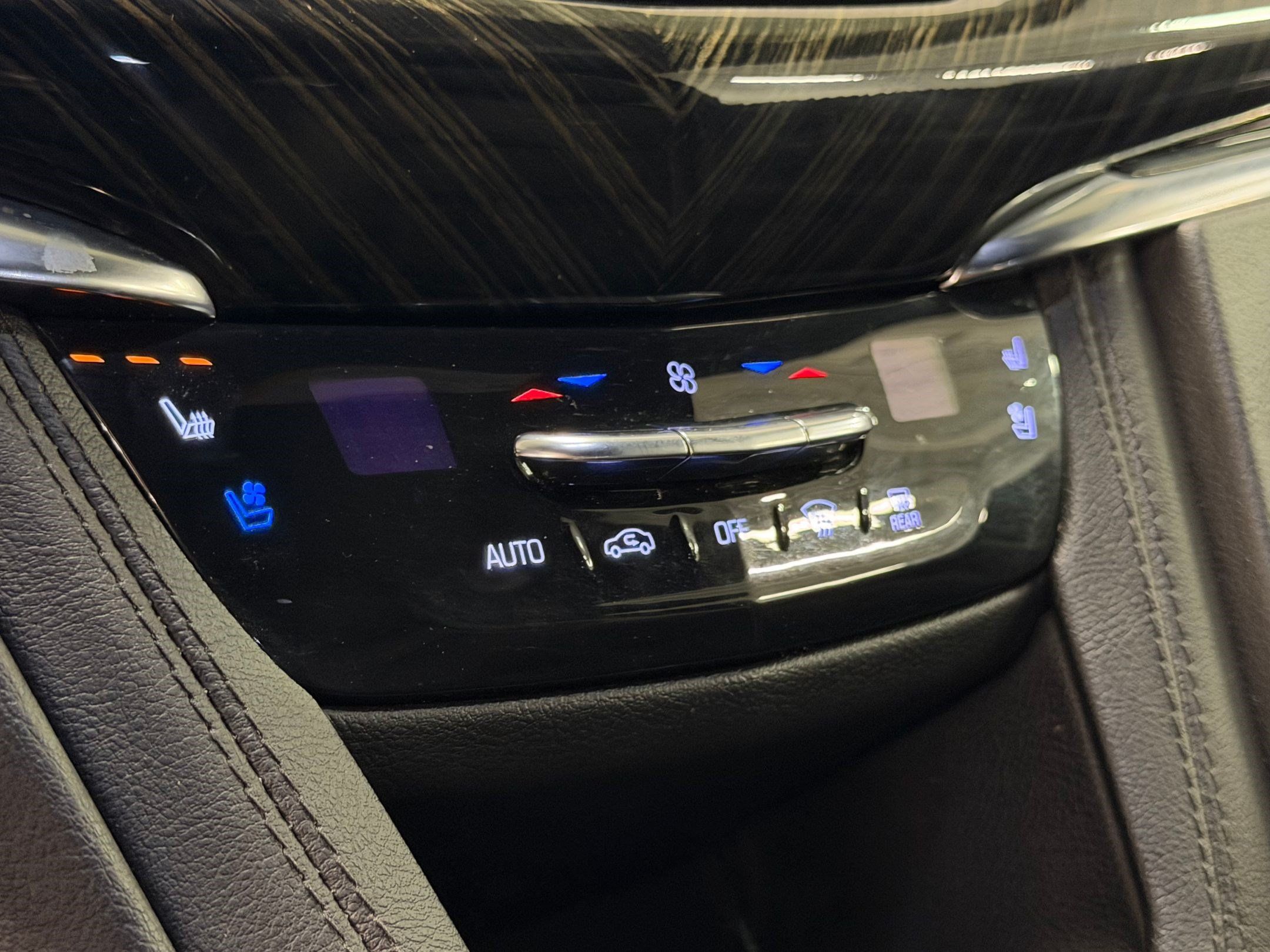 Used 2021 Cadillac XT6 Premium Luxury AWD/4WD image 22
