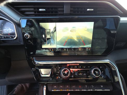 Certified 2024 GMC Sierra 1500 Denali w/ Denali Reserve Package image 12